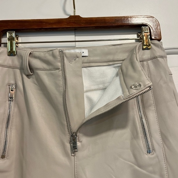 TOPSHOP NWOT beige faux leather blade trouser with no pockets - Picture 5 of 13